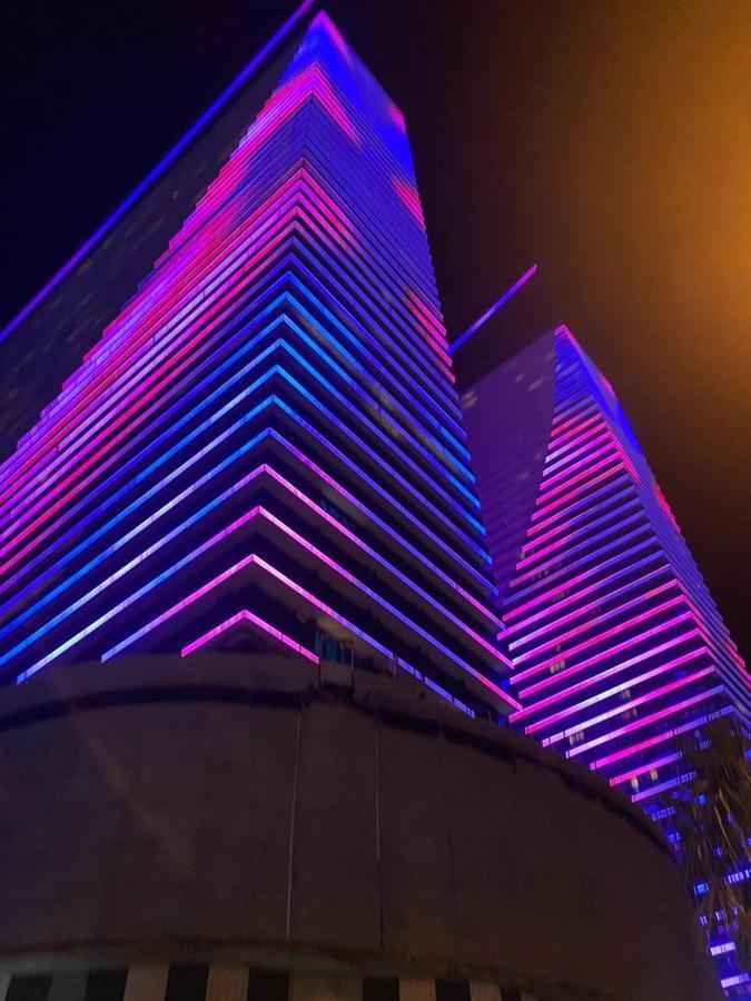 Апартаменты С Видом На Море Twin Towers Batumi, Orbi City エクステリア 写真
